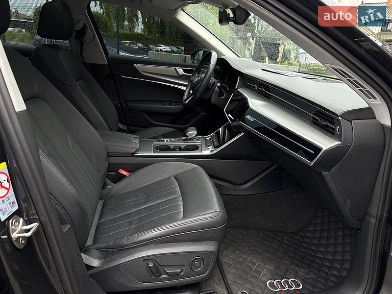 Седан Audi A6 2022 в Львове