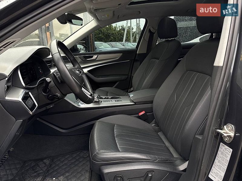 Седан Audi A6 2022 в Львове