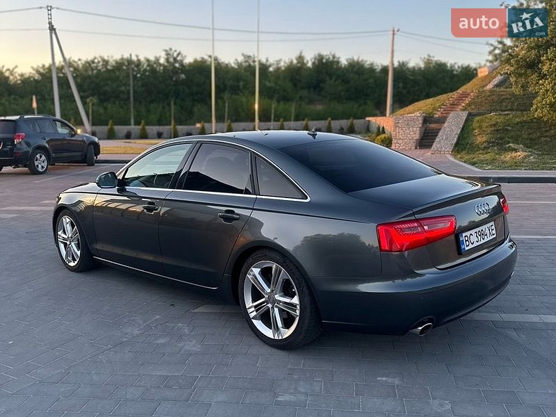 Седан Audi A6 2013 в Мостиске
