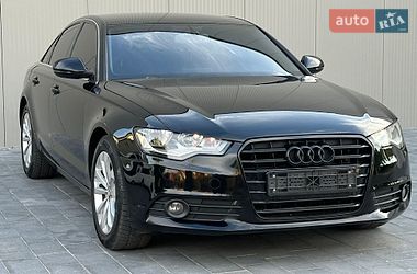 Седан Audi A6 2011 в Ужгороде