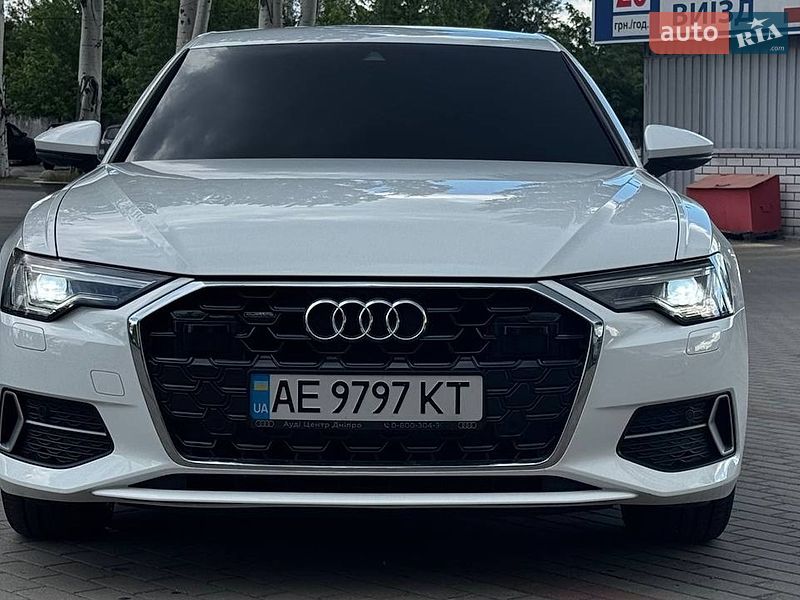 Седан Audi A6 2023 в Дніпрі