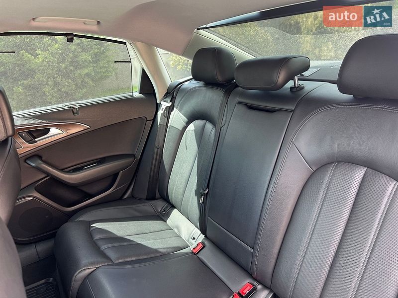 Седан Audi A6 2015 в Ровно
