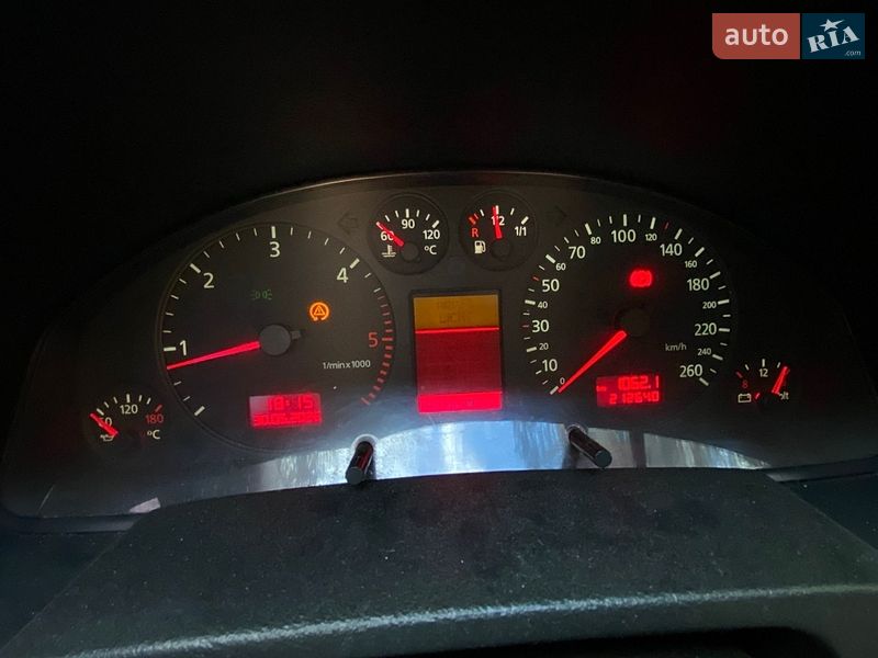 Универсал Audi A6 1999 в Киеве