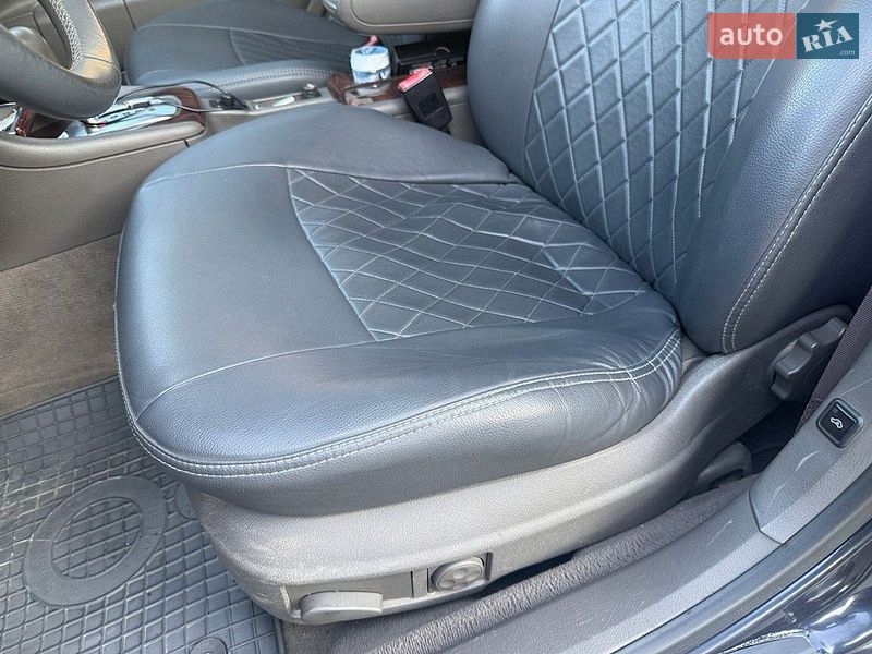 Універсал Audi A6 2002 в Чернівцях