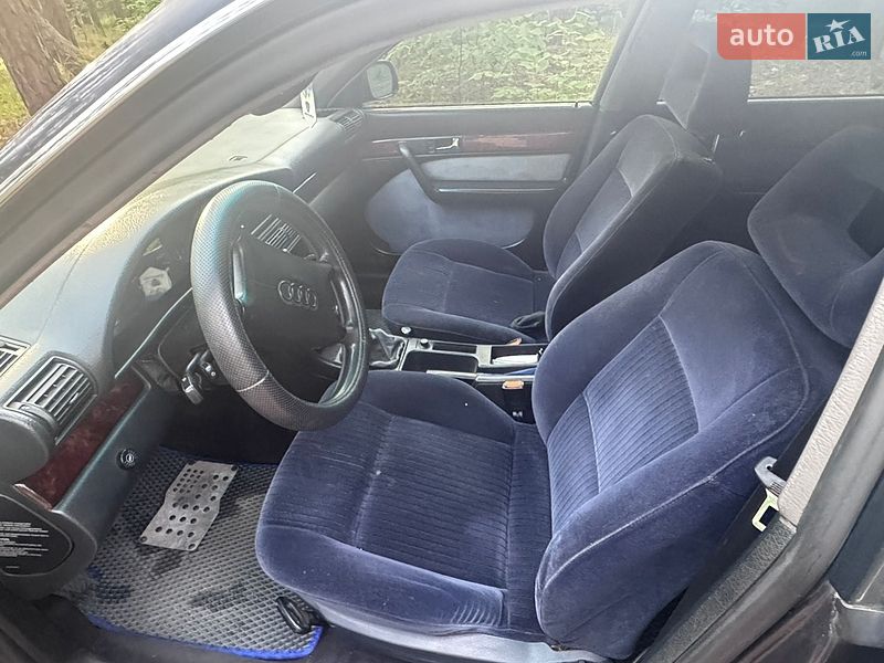 Седан Audi A6 1995 в Києві