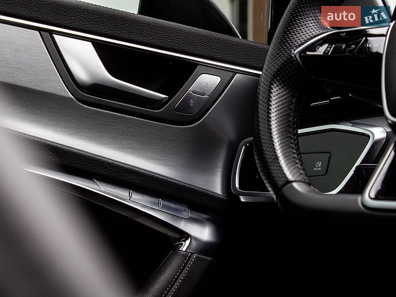 Седан Audi A6 2018 в Львові