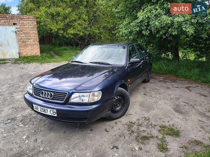 Седан Audi A6 1997 в Синельниково