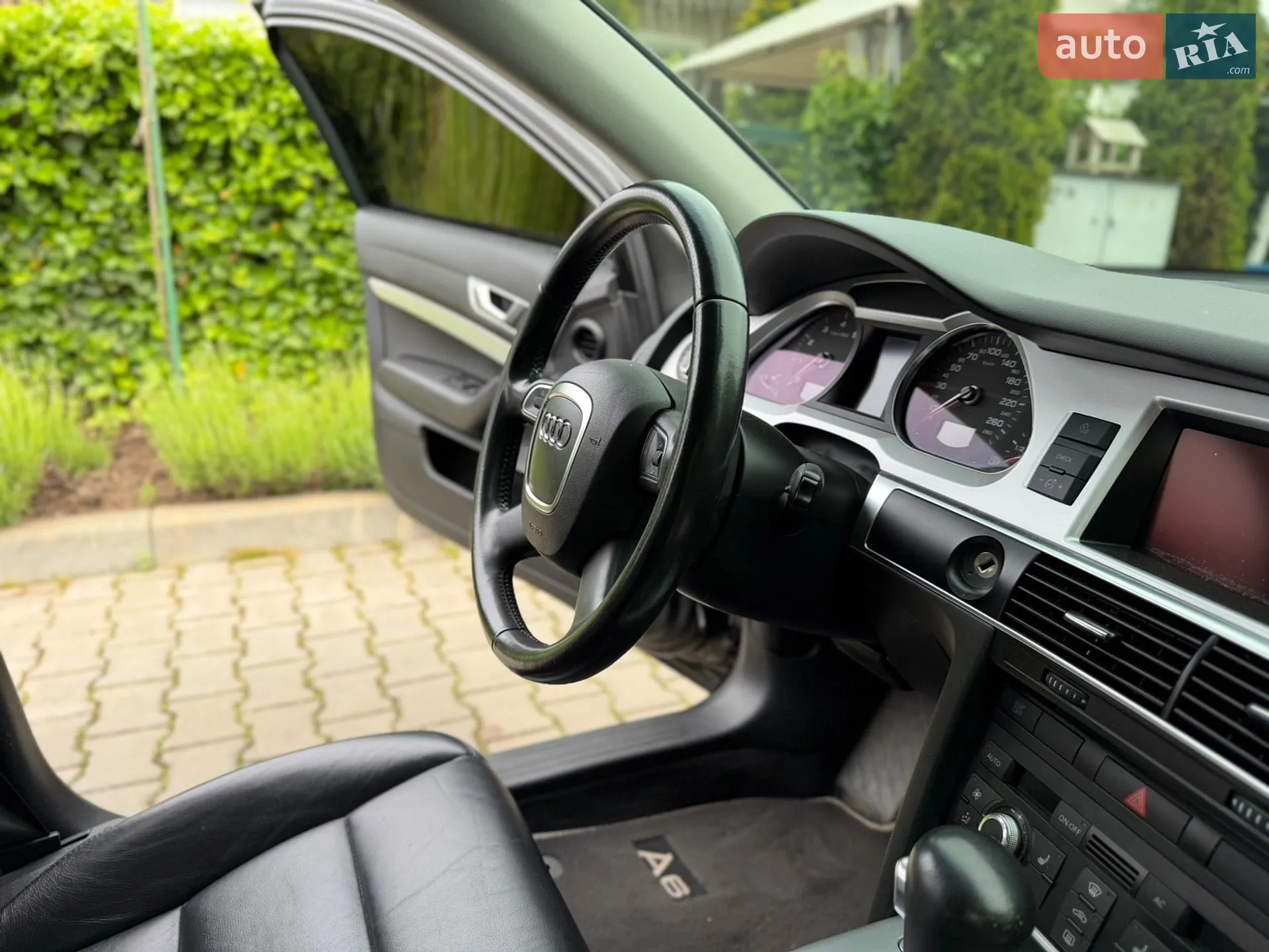 2010 Audi A6 - мініатюра 36