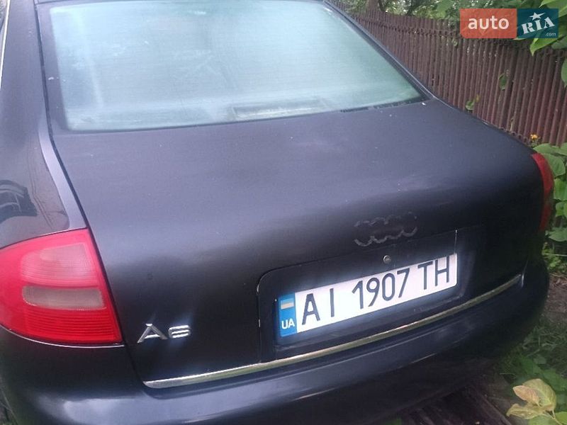Седан Audi A6 1998 в Березане