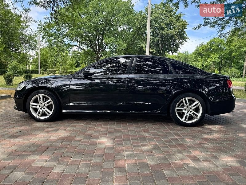 Седан Audi A6 2013 в Киеве