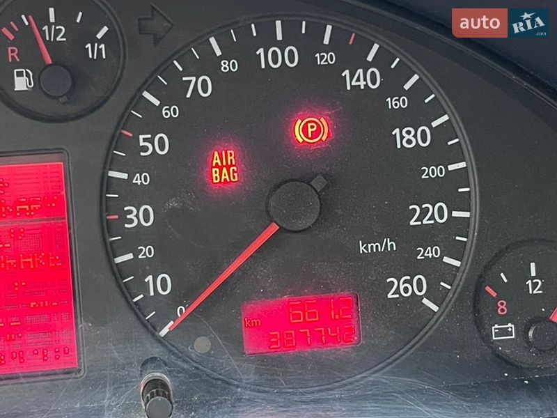 Універсал Audi A6 2000 в Новодністровську