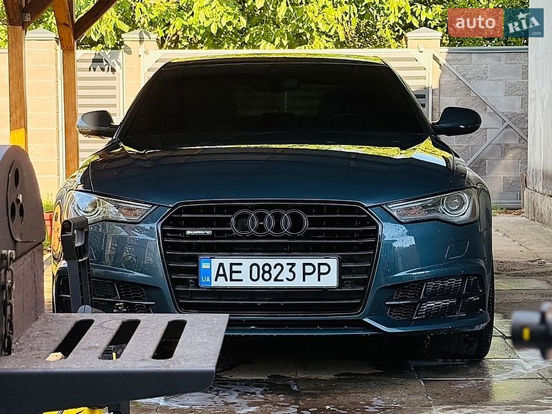 Седан Audi A6 2015 в Самарі