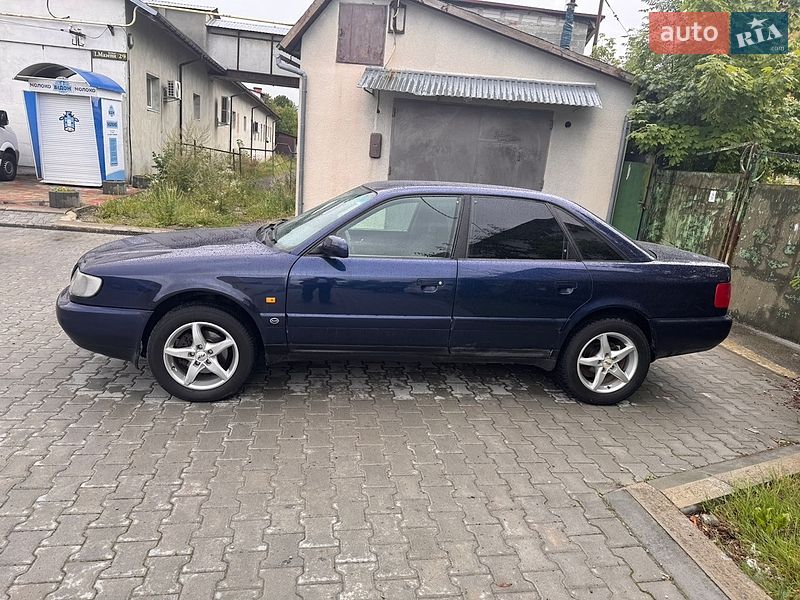 Седан Audi A6 1995 в Львові