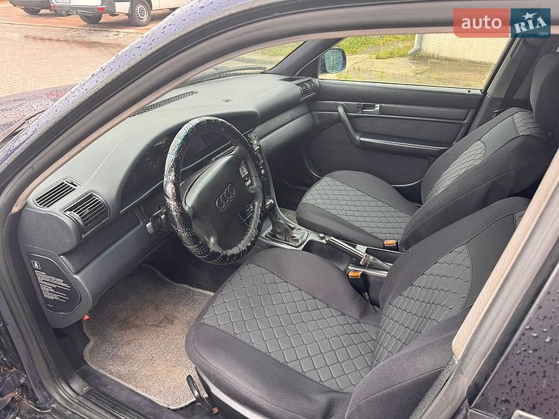 Седан Audi A6 1995 в Львові