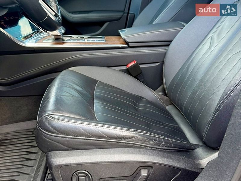 Седан Audi A6 2018 в Чорноморському