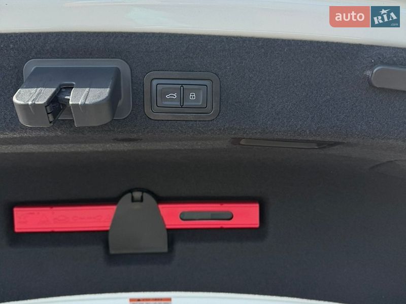 Седан Audi A6 2015 в Києві фото 10 Седан Audi A6 2015 в Києві