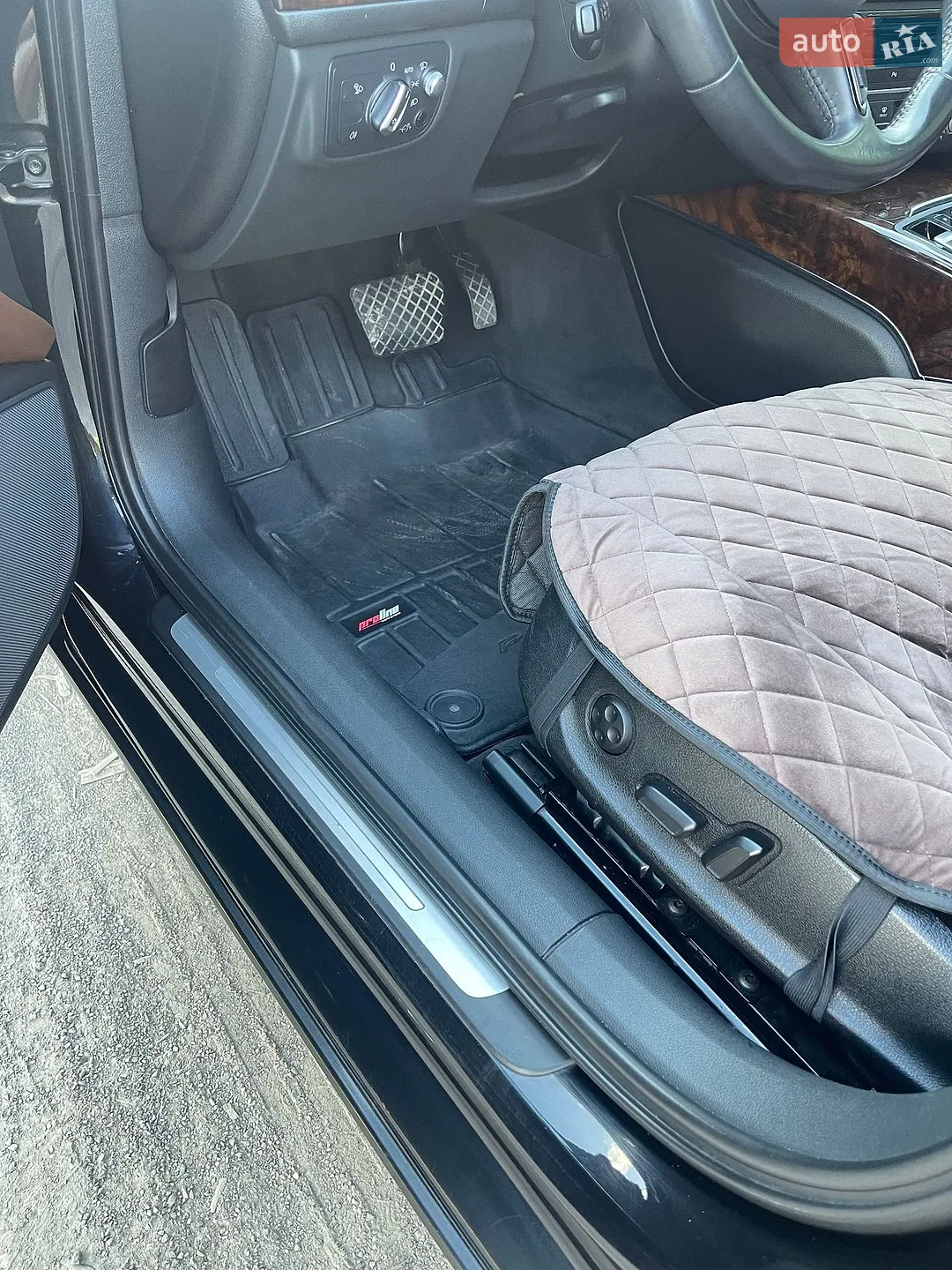 Audi A6 2013 VIN WAUZZZ4G2EN047188 фото оголошення 30 з 47