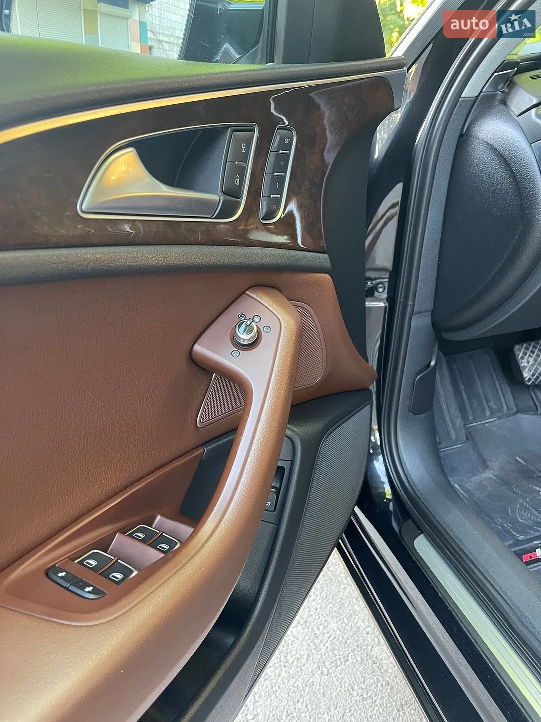 Audi A6 2013 VIN WAUZZZ4G2EN047188 фото оголошення 39 з 47