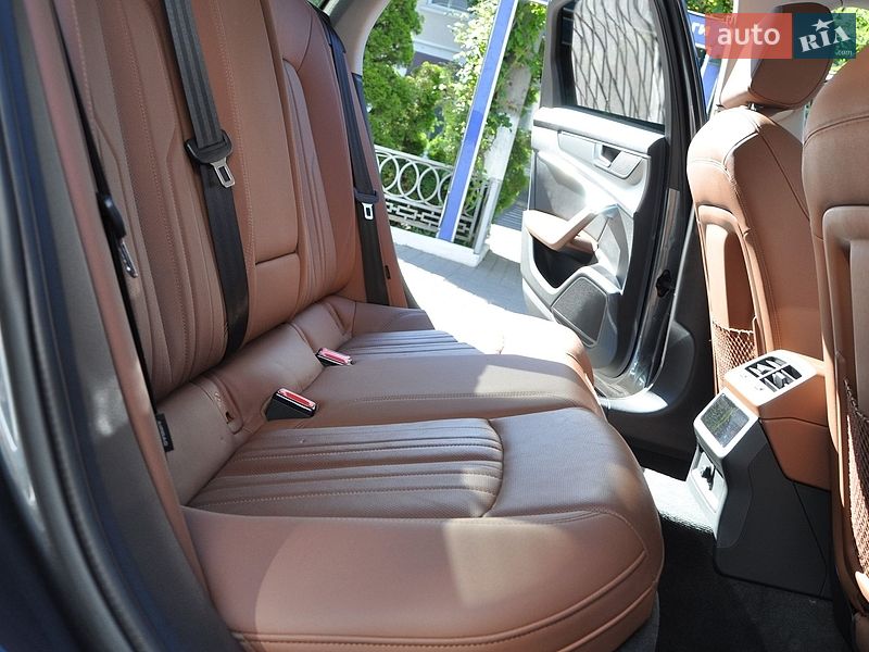 Седан Audi A6 2020 в Одессе