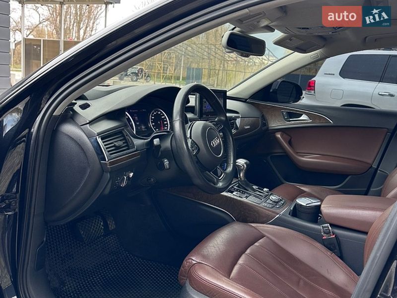 Седан Audi A6 2011 в Каневе