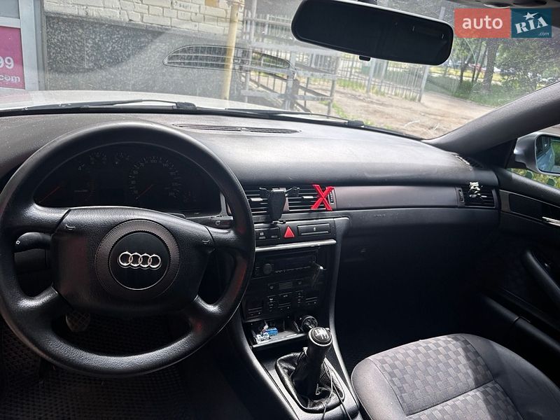 Универсал Audi A6 2000 в Киеве