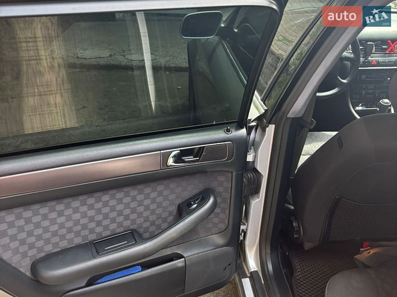 Универсал Audi A6 2000 в Киеве