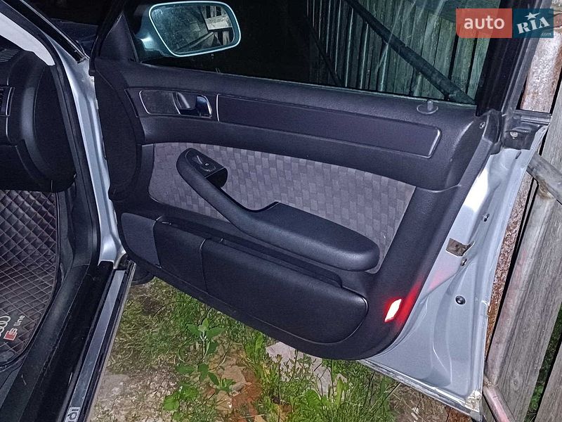 Універсал Audi A6 2003 в Новомиргороді