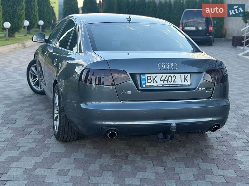 Седан Audi A6 2010 в Сарнах