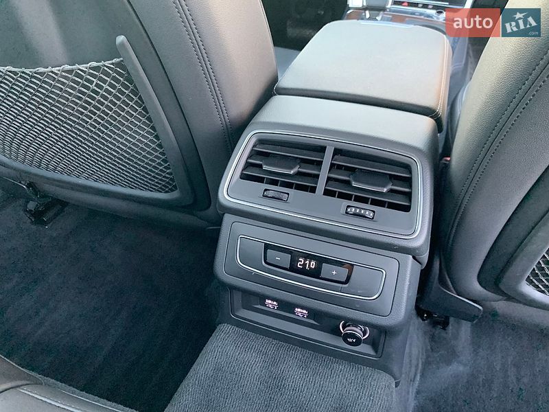Седан Audi A6 2019 в Киеве