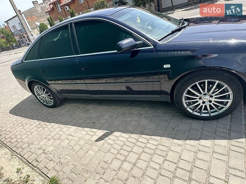 Седан Audi A6 2002 в Рава-Руській
