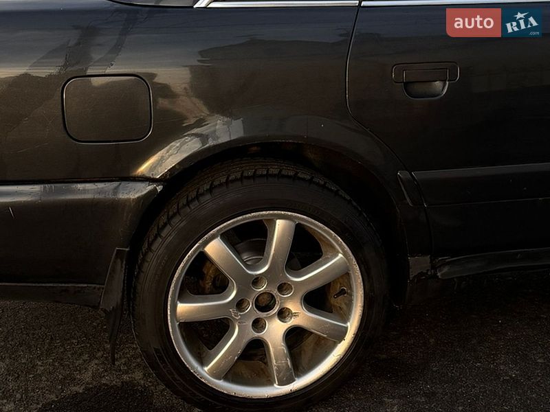 Седан Audi A6 1996 в Рава-Русской