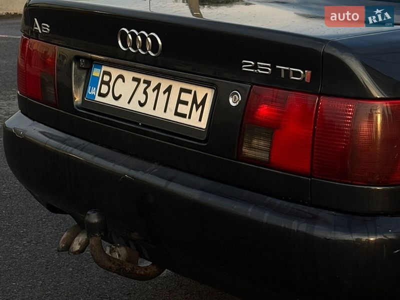 Седан Audi A6 1996 в Рава-Русской