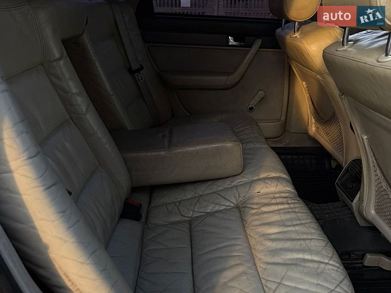 Седан Audi A6 1996 в Рава-Русской