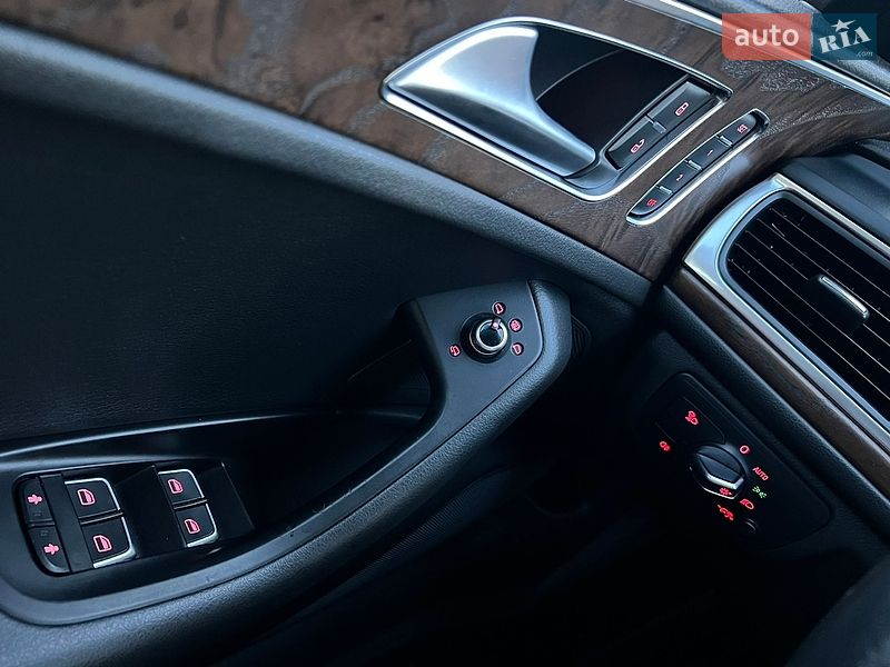 Седан Audi A6 2015 в Киеве