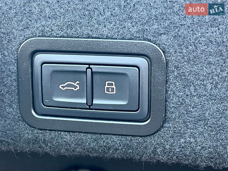Седан Audi A6 2015 в Киеве