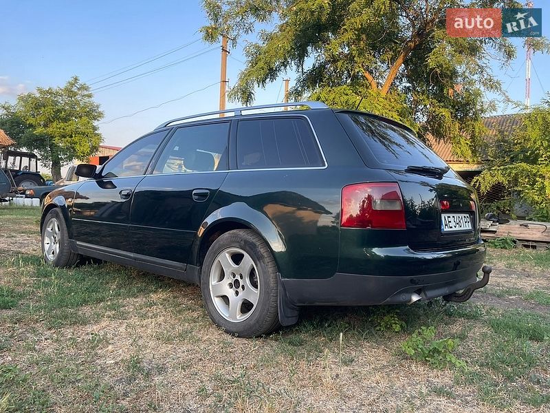 Универсал Audi A6 2001 в Царичанке