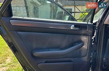 Седан Audi A6 2001 в Чигирине
