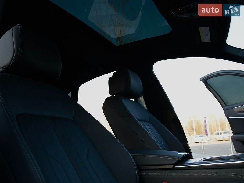 Седан Audi A6 2022 в Киеве