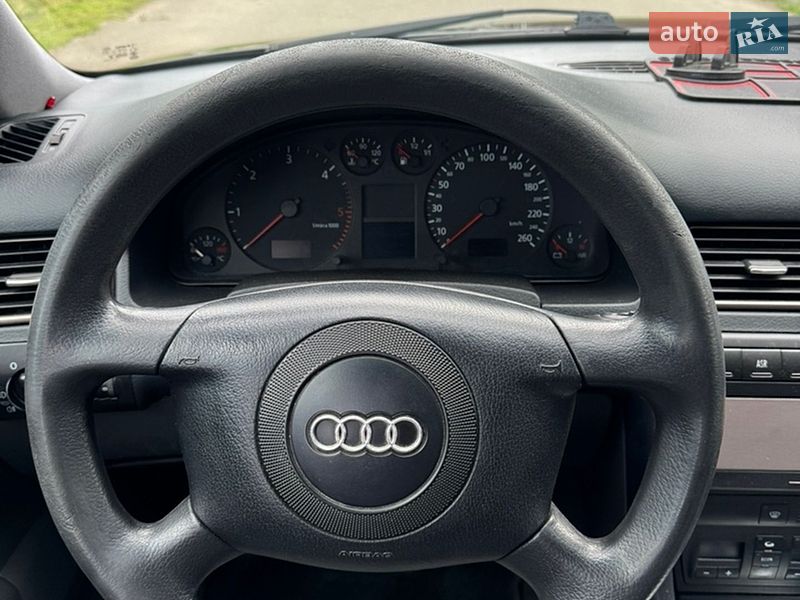 Універсал Audi A6 2000 в Києві