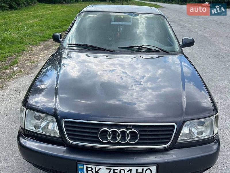 Седан Audi A6 1995 в Кореці