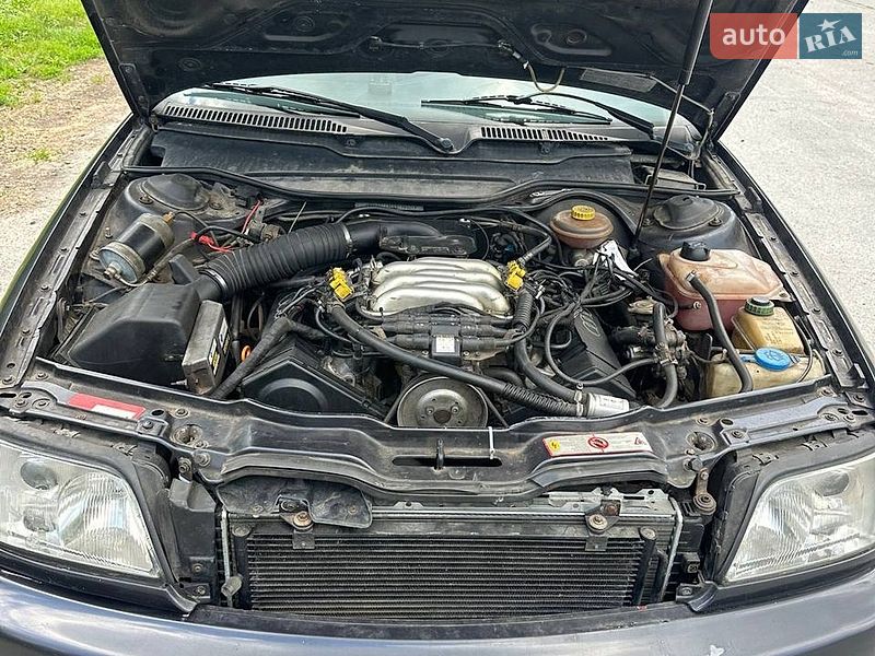 Седан Audi A6 1995 в Кореці