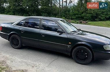 Седан Audi A6 1995 в Кореці