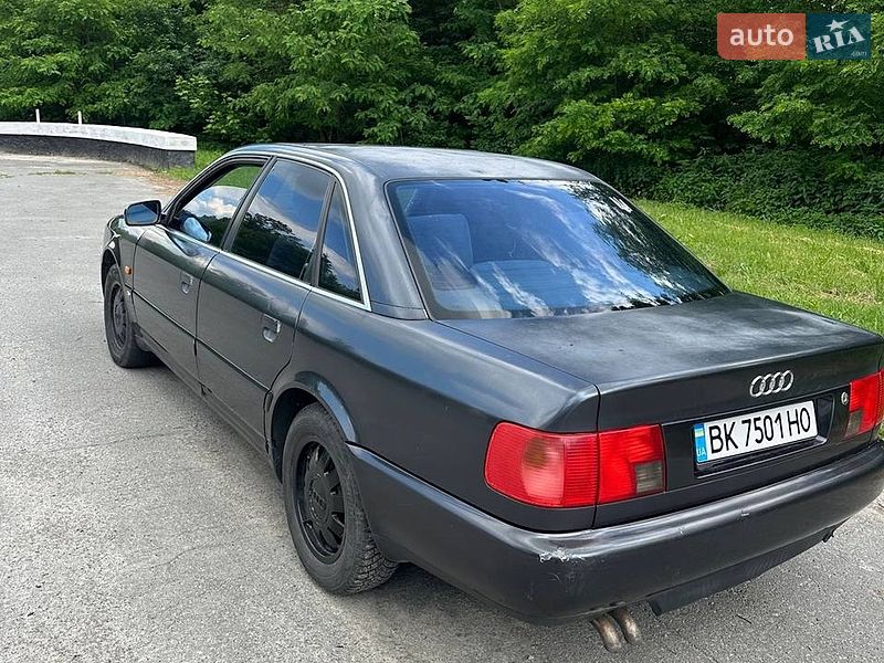 Седан Audi A6 1995 в Кореці
