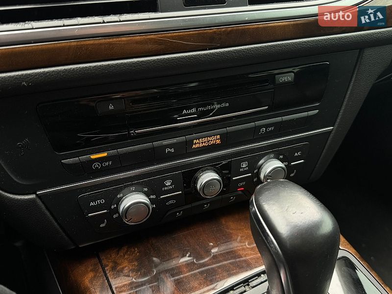 Седан Audi A6 2015 в Стрию