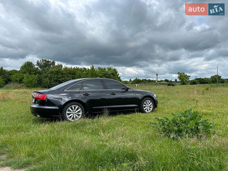 Седан Audi A6 2012 в Лубнах