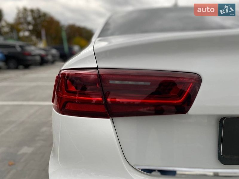 Седан Audi A6 2015 в Киеве