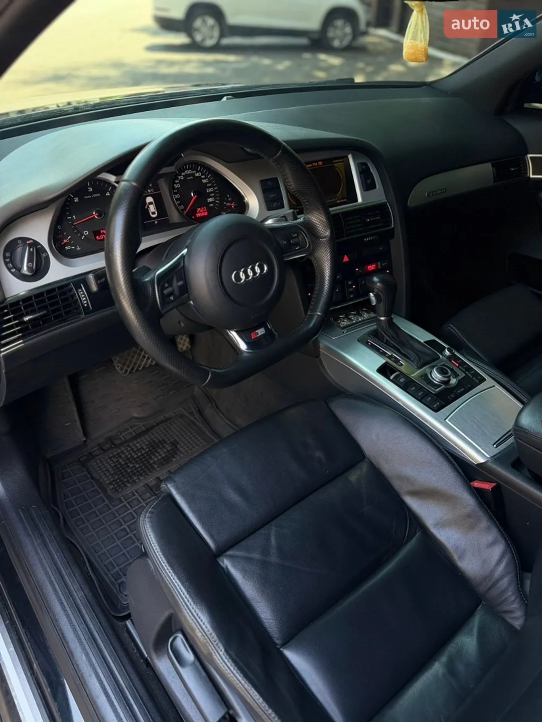2010 Audi A6 - мініатюра 15