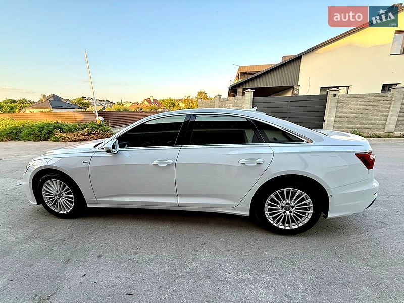 Седан Audi A6 2020 в Ровно