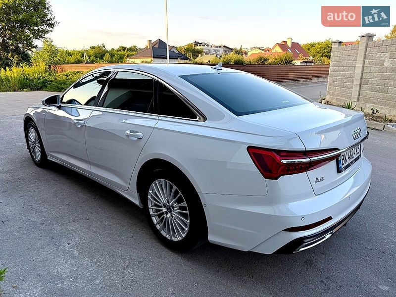 Седан Audi A6 2020 в Рівному