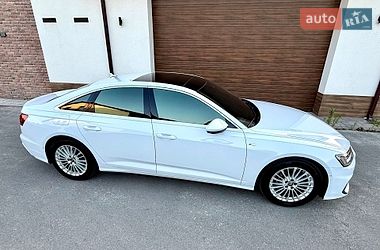 Седан Audi A6 2020 в Ровно